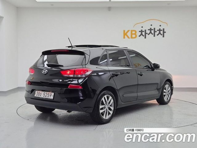 Hyundai i30 PD 1.4 Turbo Style - фото 3