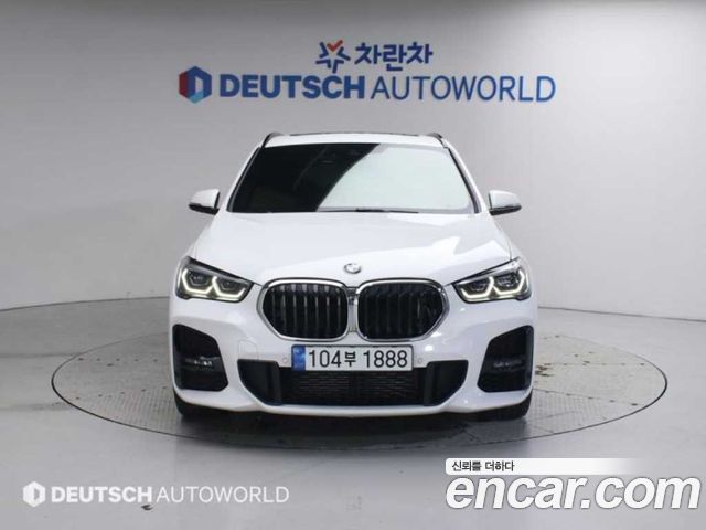 BMW X1 F48 xDrive 20i M Sport - фото 2