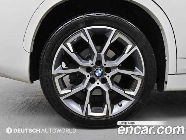 BMW X1 F48 xDrive 20i M Sport - фото 4