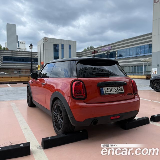 Mini Cooper D HIGH 3rd - фото 3