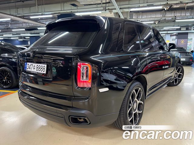Rolls-Royce Cullinan 6.7 V12 Black Badge - фото 2