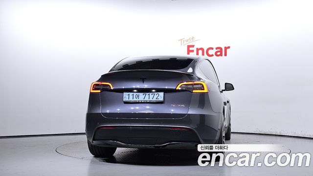 Tesla Model Y Performance AWD - фото 3