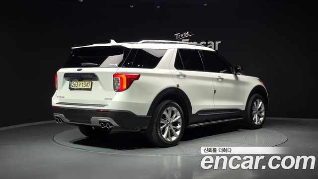 Ford Explorer 6-го поколения 3.0 Platinum 4WD - фото 1