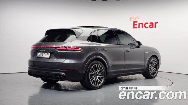 Porsche Cayenne PO536 3.0 E-Hybrid - фото 1