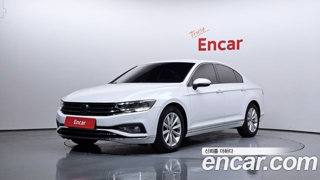 Volkswagen Passat B8 2.0 TDI Premium - фото 0