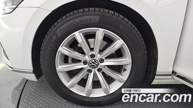 Volkswagen Passat B8 2.0 TDI Premium - фото 4