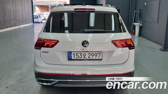 Volkswagen Tiguan 2.0 TSI Prestige - фото 3
