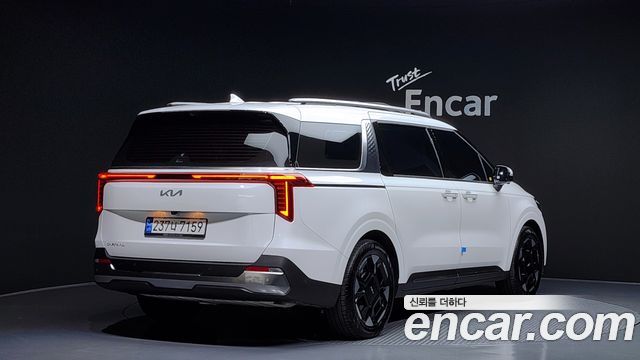 Kia Carnival Новый 4-го поколения 9-Seater Signature - фото 1