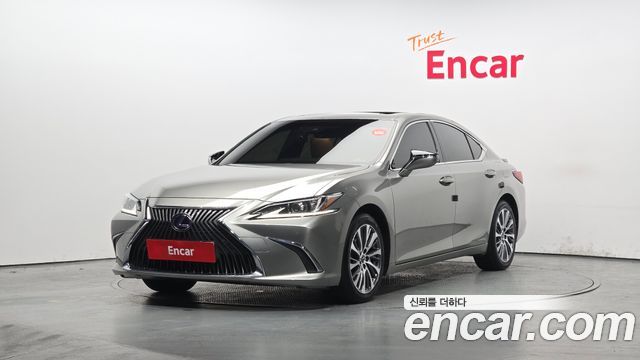 Lexus ES 7-го поколения Luxury - фото 0