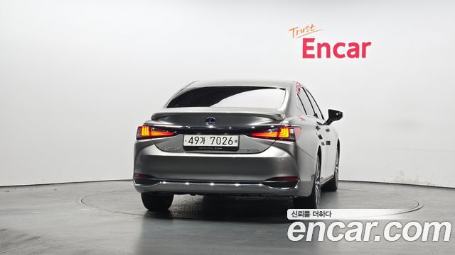 Lexus ES 7-го поколения Luxury - фото 3