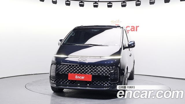 Hyundai Staria Lounge 9-Seater Prestige - фото 2