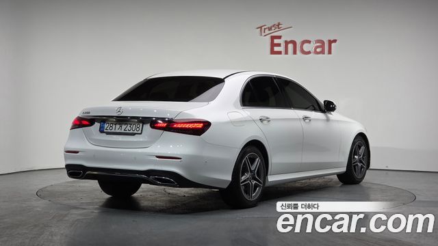 Mercedes-Benz E-Class W213 E250 AMG Line - фото 1