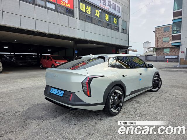 Kia EV4 Long Range 2WD Earth - фото 2