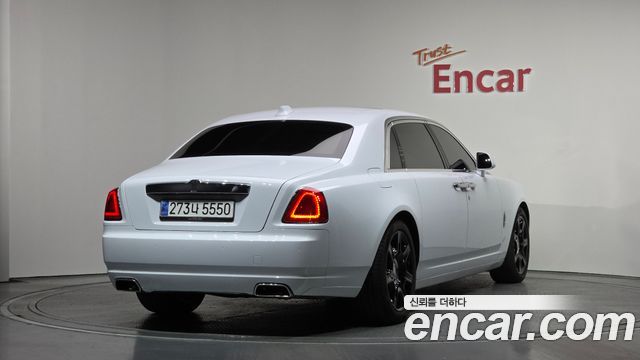 Rolls-Royce Ghost 6.6 EWB V12 - фото 0