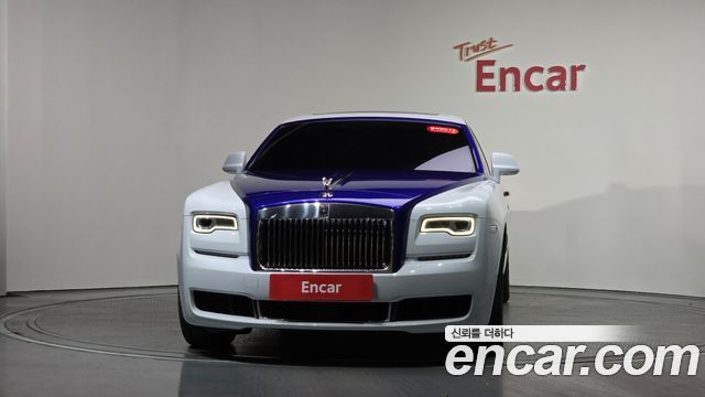 Rolls-Royce Ghost 6.6 EWB V12 - фото 1