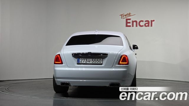 Rolls-Royce Ghost 6.6 EWB V12 - фото 2