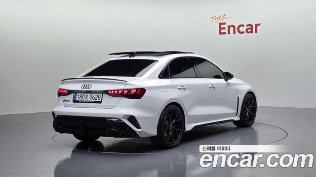 Audi RS3 2.5 TFSI Quattro - фото 1