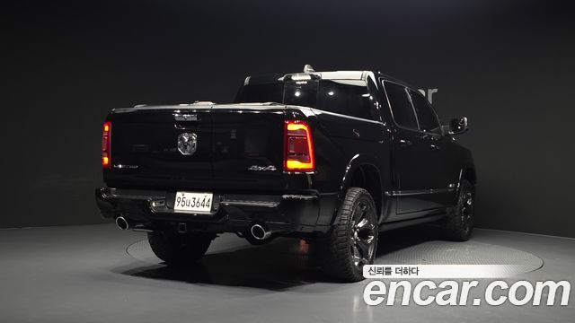 Dodge Ram Pick Up 5.7 - фото 1