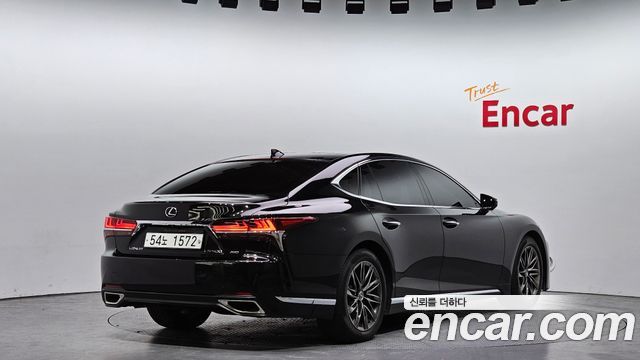Lexus LS LS500 3.5 Luxury AWD - фото 1