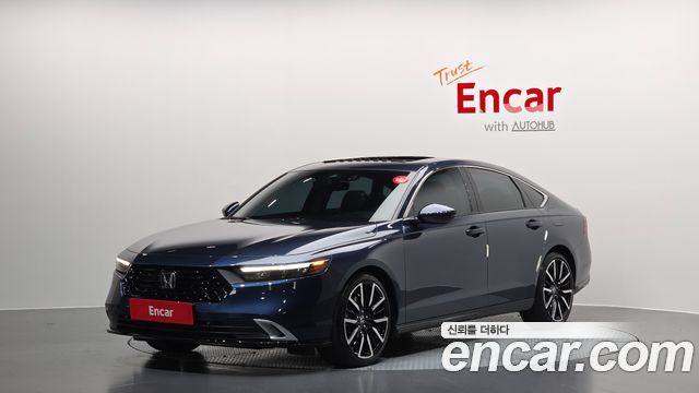 Honda Accord 11-го поколения 2.0 Hybrid Touring - фото 0