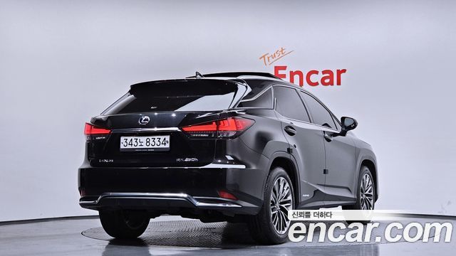 Lexus RX 4-го поколения Executive - фото 1