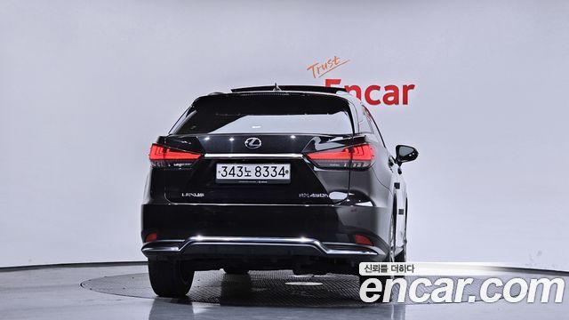 Lexus RX 4-го поколения Executive - фото 3