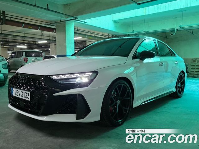 Audi RS3 2.5 TFSI Quattro Carbon Edition - фото 1