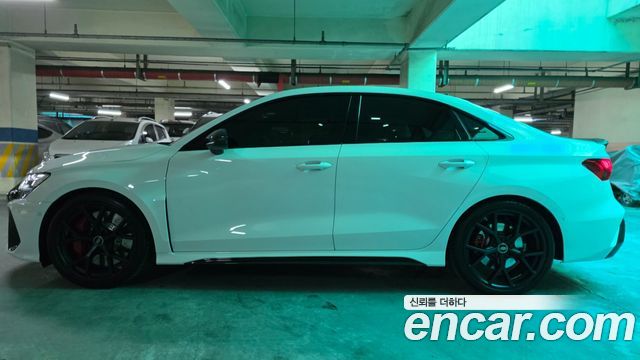 Audi RS3 2.5 TFSI Quattro Carbon Edition - фото 3