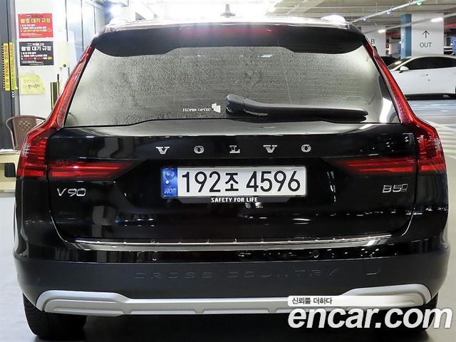 Volvo V90 B5 Ultimate AWD - фото 3