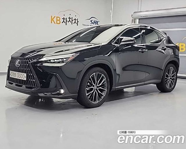Lexus NX 2-го поколения Luxury - фото 0