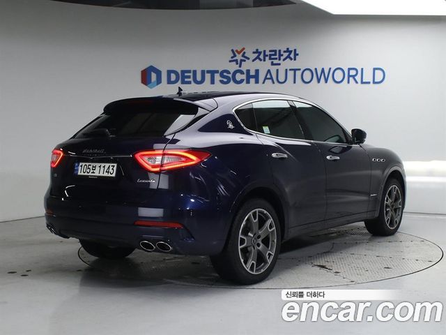 Maserati Levante 3.0 AWD GranLusso - фото 1