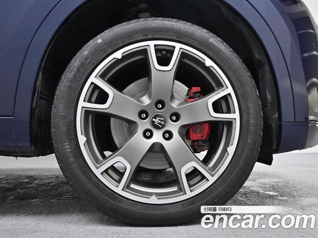 Maserati Levante 3.0 AWD GranLusso - фото 4