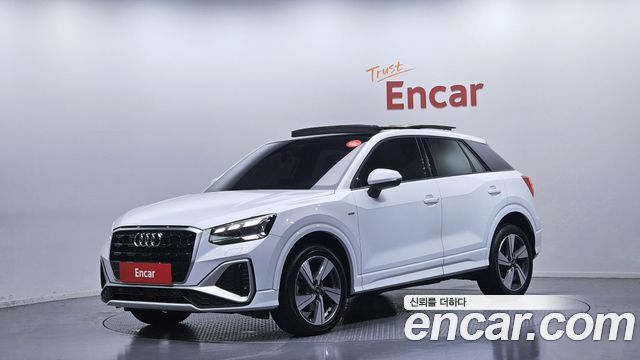 Audi Q2 35 TDI Premium - фото 0