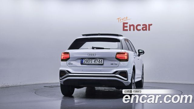 Audi Q2 35 TDI Premium - фото 3