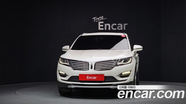 Lincoln MKC 2.0 AWD - фото 2
