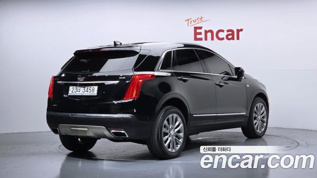 Cadillac XT5 3.6 Platinum - фото 1