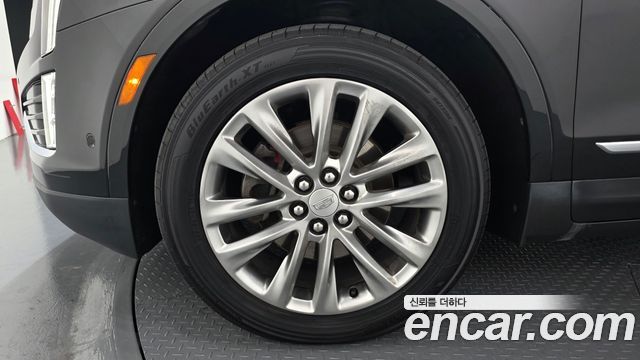 Cadillac XT5 3.6 Platinum - фото 4