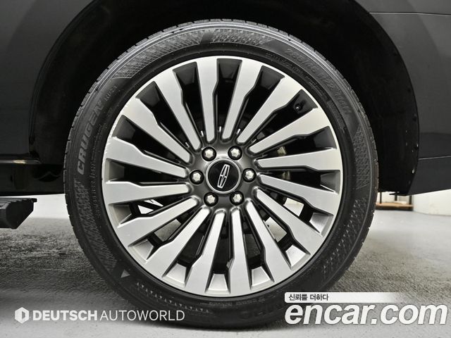 Lincoln Navigator 4-го поколения 3.5L - фото 4
