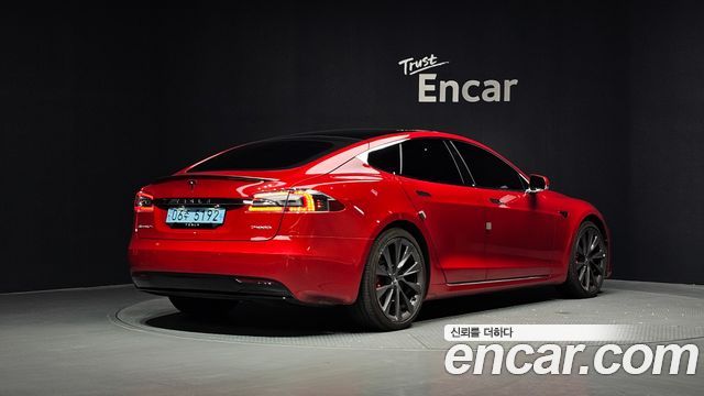 Tesla Model S P100D - фото 1