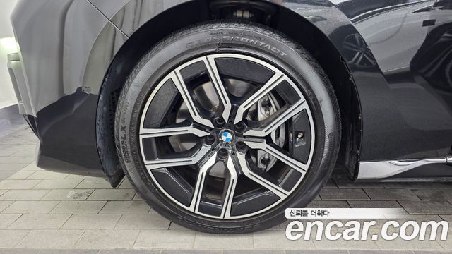 BMW 7-Series G70 740i sDrive M Sport - фото 4