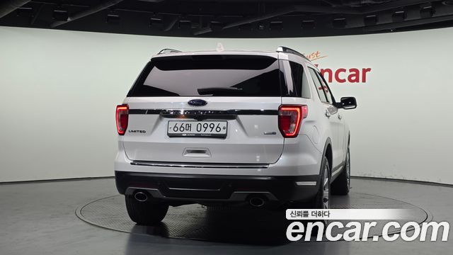 Ford Explorer 2.3 Limited 4WD 5th - фото 3