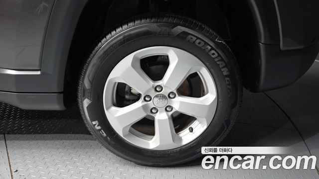 Jeep Compass 2-го поколения 2.4 Limitied AWD - фото 4