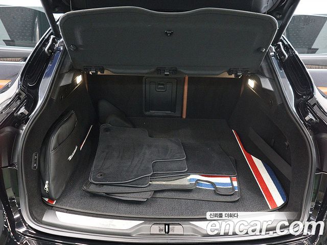 Maserati Levante 3.0 AWD GranLusso - фото 4