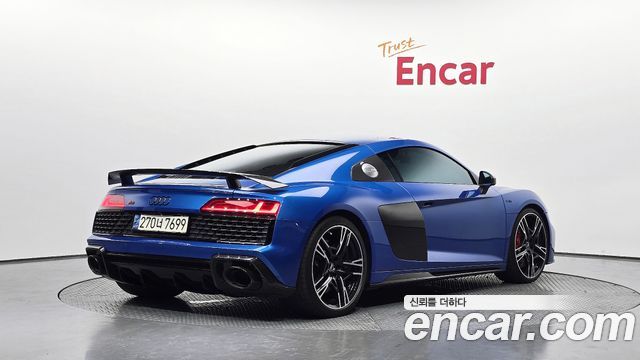 Audi R8 5.2 V10 Performance Coupe - фото 1