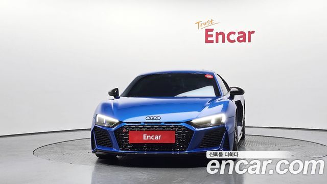 Audi R8 5.2 V10 Performance Coupe - фото 2