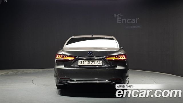 Lexus LS 5-го поколения 3.5 Platinum AWD - фото 3