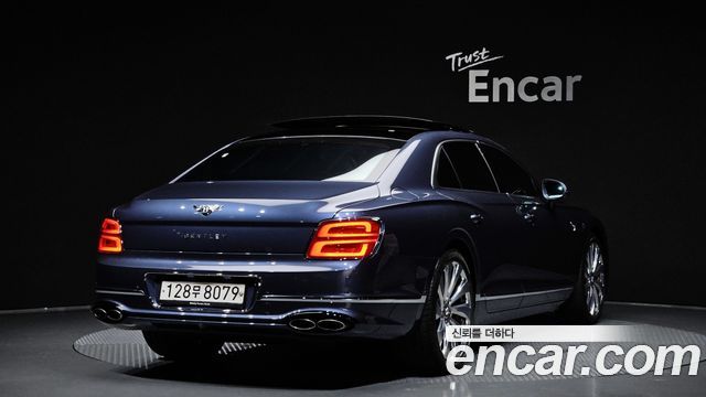 Bentley Flying Spur 3-го поколения 4.0 - фото 2