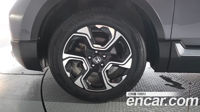 Honda CR-V 5-го поколения 1.5 Touring 4WD - фото 4