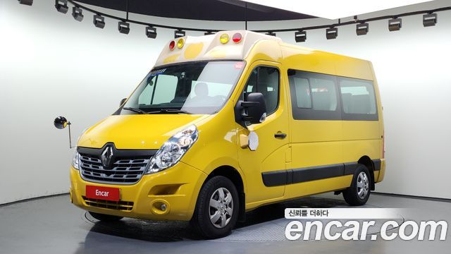 Renault Samsung Master School Bus 15-Seater - фото 0