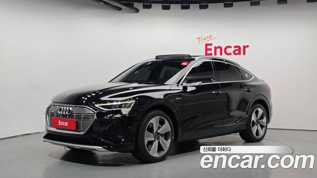 Audi e-tron 55 Quattro Sportback - фото 0